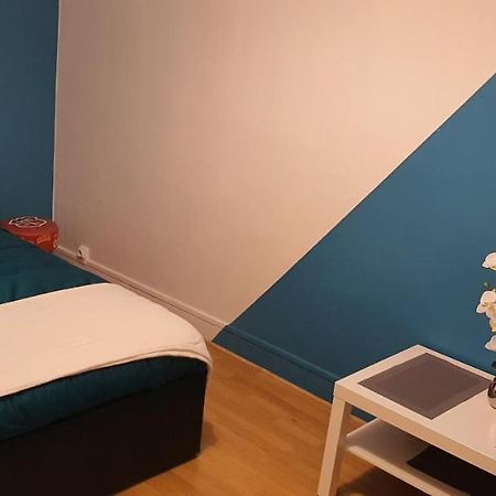 Appart Cosy Idealement Situe Gennevilliers Exterior photo